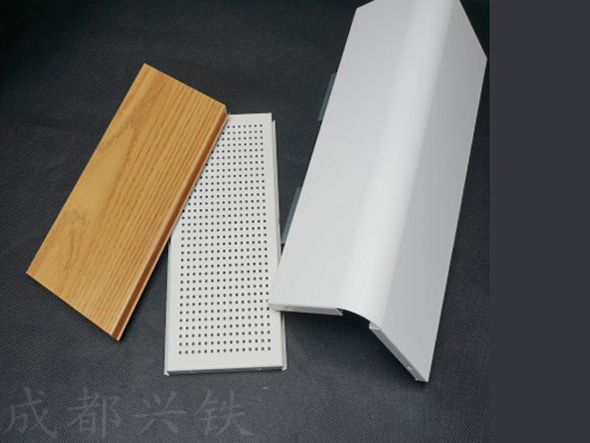 定制沖孔機(jī)房墻板，提升機(jī)房空間的差異化